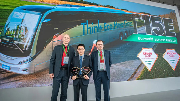 Yutong vinner to priser på Busworld Europe 2023