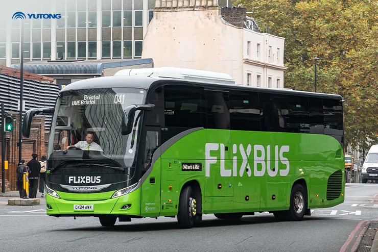 Den 2 000. Yutong-bussen i Storbritannia er en FlixBus GT12 for Første Buss i Vest-England