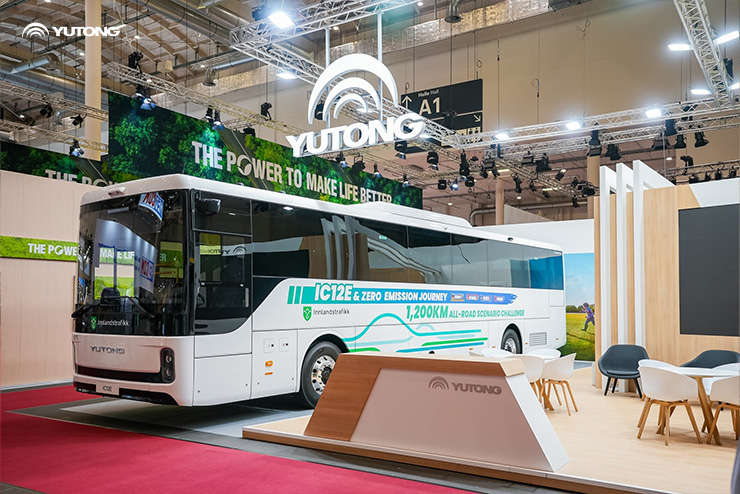 Yutong lanserer ny generasjon batterielektrisk intercitybuss IC12E på UITP Summit Hamburg 2025 – viser frem innovasjon innen elektrifisering
