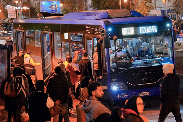 723 Yutong-busser fullførte med høy standard den totale service- og transportstøtten for Afrikas internasjonale fotballturnering!