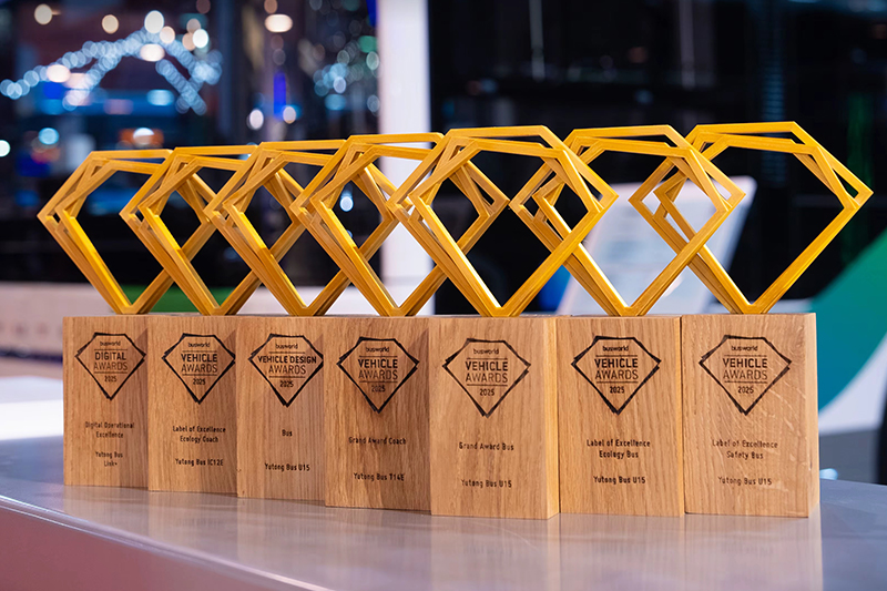 Yutong lanserte EV Long-Life-teknologi på Busworld Europe 2025 og sikret seg sju store priser, deriblant ble modellene Yutong T14E og U15 tildelt henholdsvis «Grand Award Coach» og «Grand Award Bus».